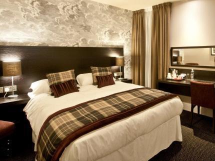 The Bath Arms Wetherspoon Hotell Warminster Exteriör bild