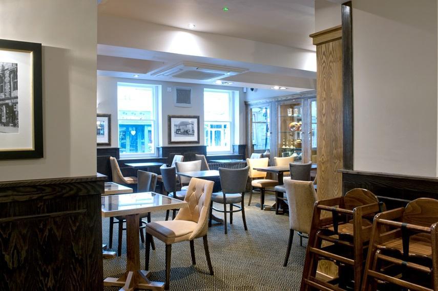 The Bath Arms Wetherspoon Hotell Warminster Exteriör bild