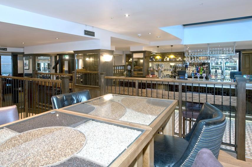 The Bath Arms Wetherspoon Hotell Warminster Exteriör bild