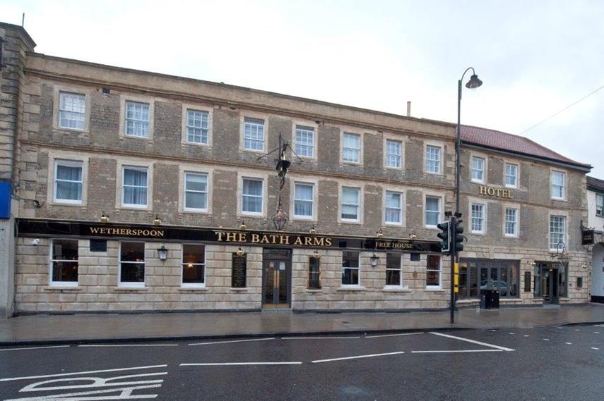The Bath Arms Wetherspoon Hotell Warminster Exteriör bild