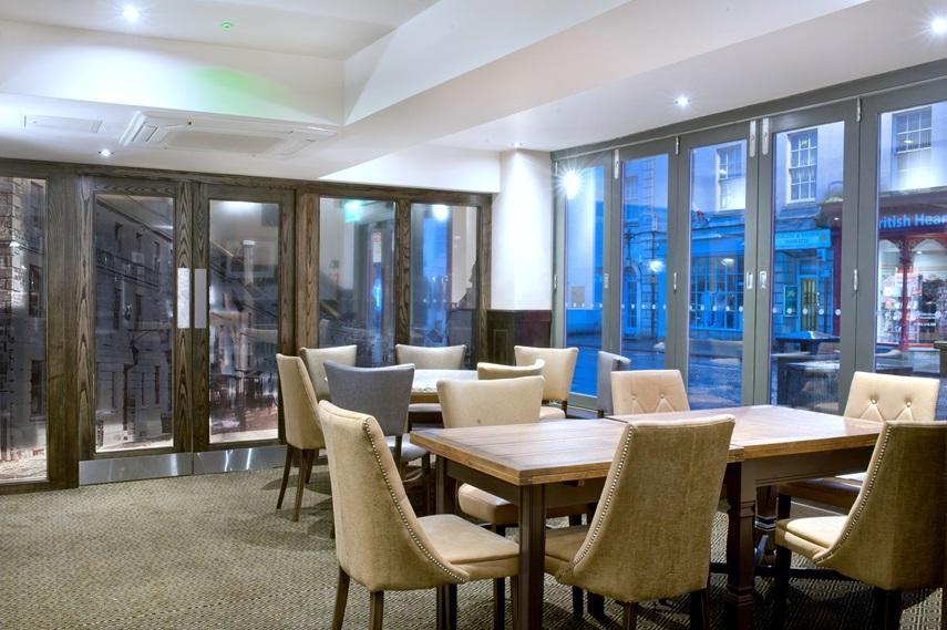 The Bath Arms Wetherspoon Hotell Warminster Exteriör bild