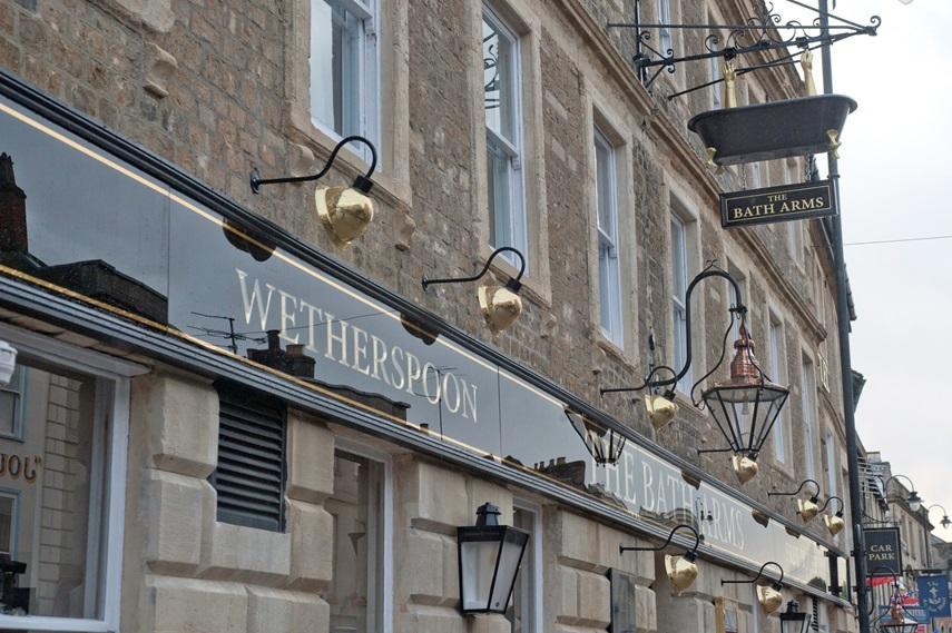 The Bath Arms Wetherspoon Hotell Warminster Exteriör bild