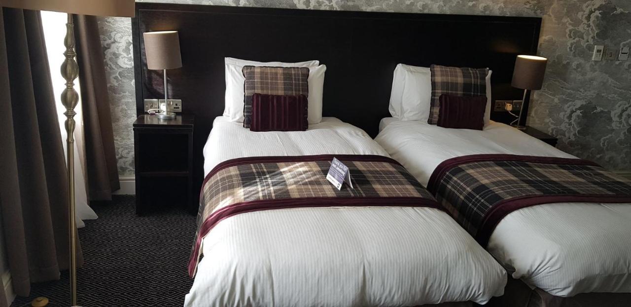 The Bath Arms Wetherspoon Hotell Warminster Exteriör bild